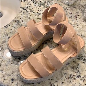 Nude wedges